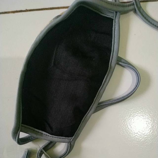 Masker kain bahan tebal bukan sensi