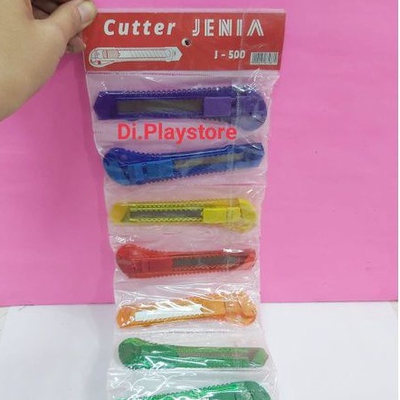 

Pisau Cutter Besar Warna Warni Murah Merk JENIA J-500 ( 1 Set Isi 12 pcs )