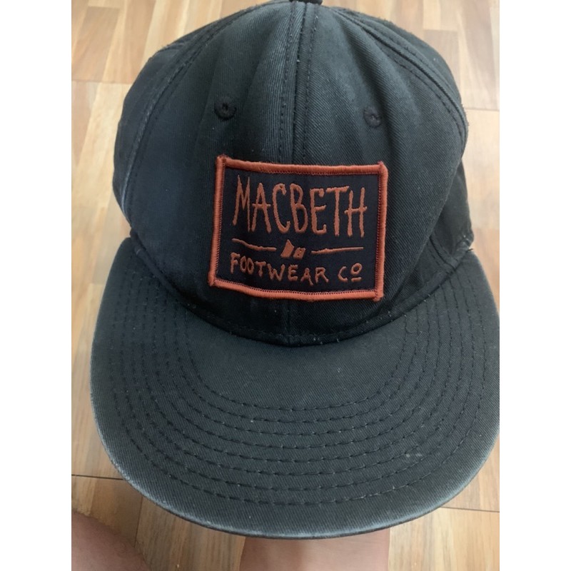 Topi Macbeth Logo Singa Era Tom Original