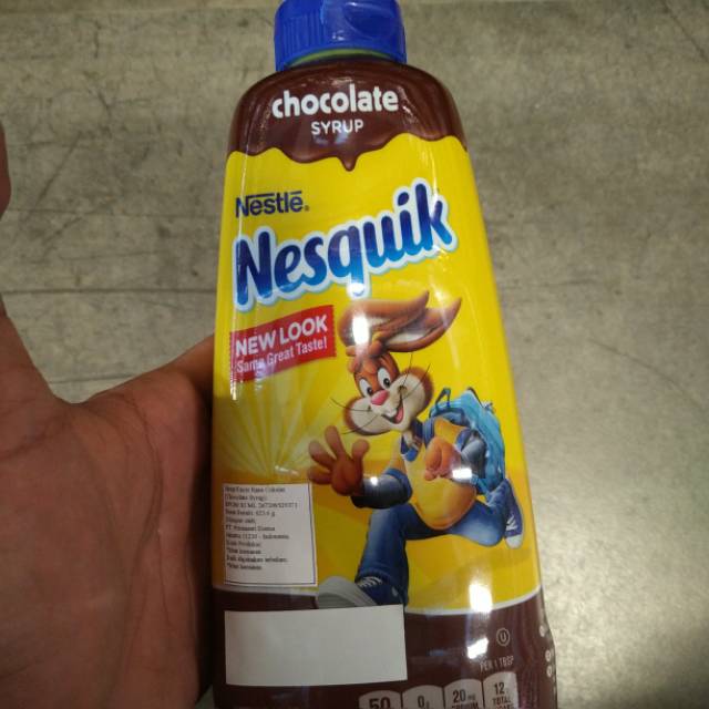 

nestle nesquik chocolate syrup 623,6gr