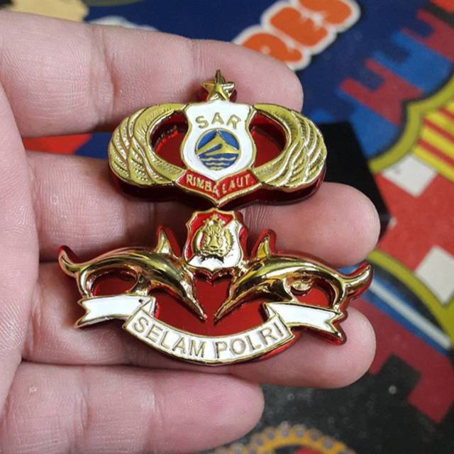 ATRIBUT POLISI PIN SUSUN SAR & SELAM POLRI