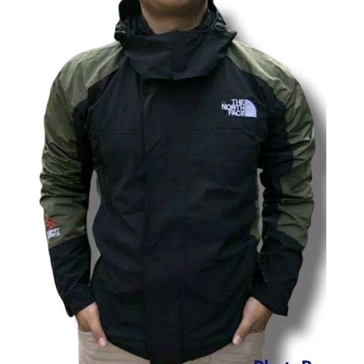 Jaket Pria Outdoor TNF Summit Seriez