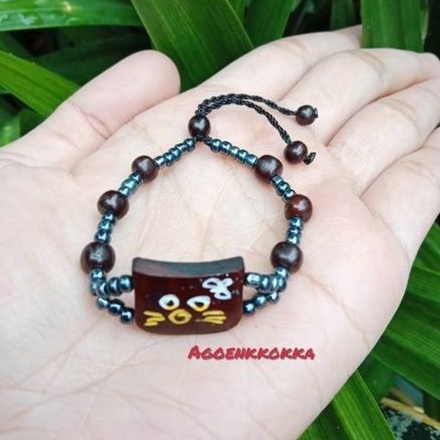 Gelang hello kitty manik anak hitam kokka kaukah