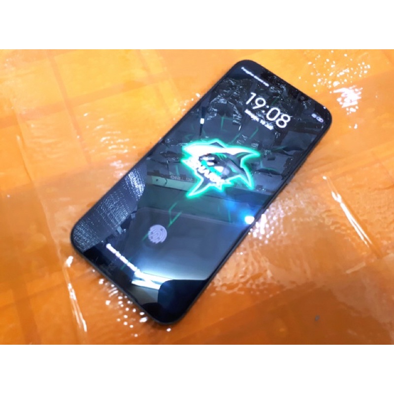 Hape Seken Xiaomi Black Shark 2 RAM 8GB ROM 128GB 8/128 Mulus Normal