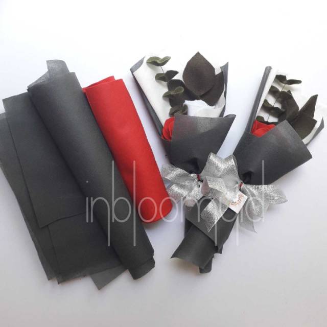 buket mawar merah putih