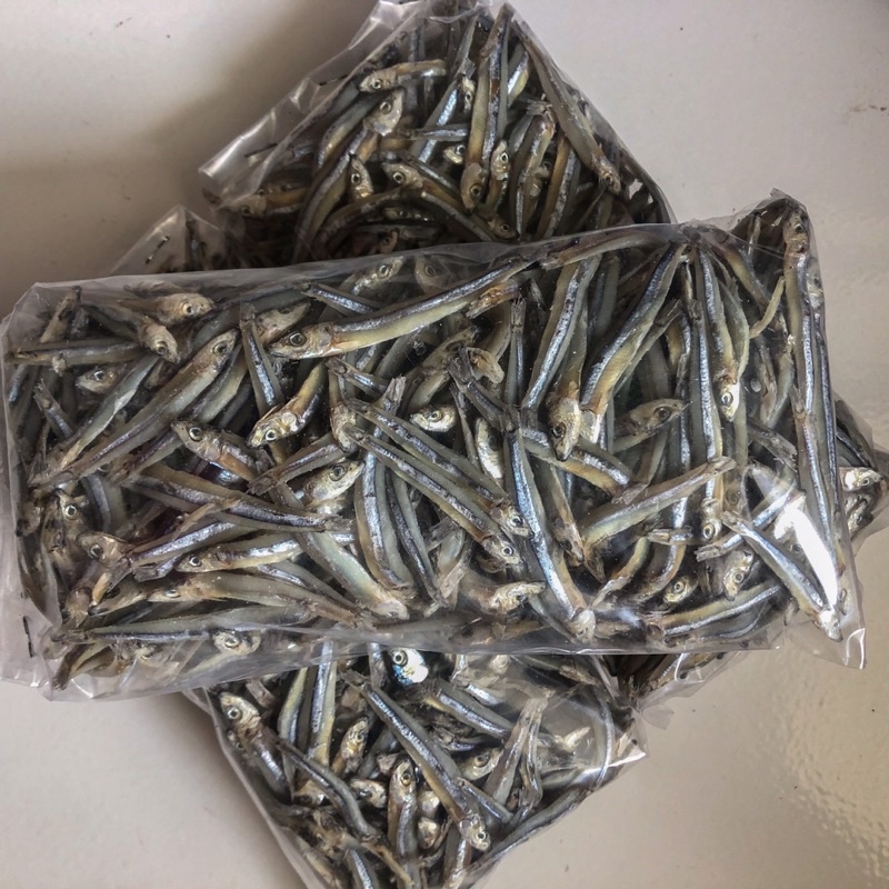 

Ikan Teri Setengah Kering (asin) Karimunjawa