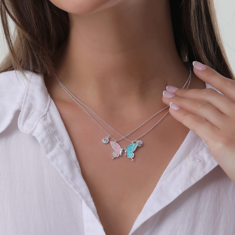 1 Pasang Kalung Rantai Liontin Kupu-Kupu Magnetik Untuk Wanita
