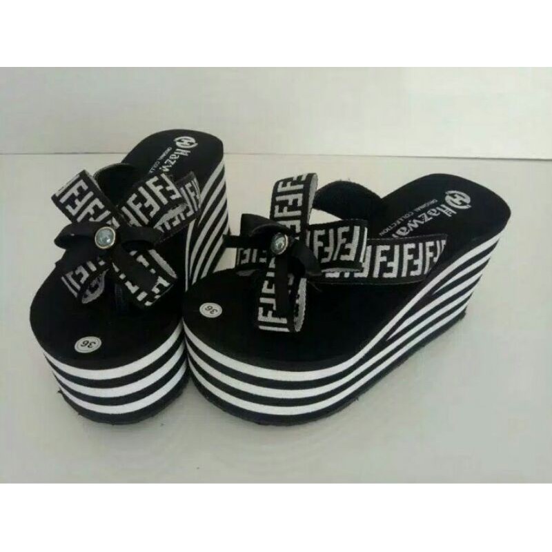 SANDAL WANITA FENDI HITAM PUTIH