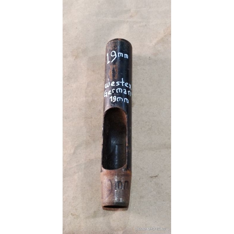 

Polongan Pembuat Lubang. 19 mm & 23 mm. Merk Westex. Made in Germany.