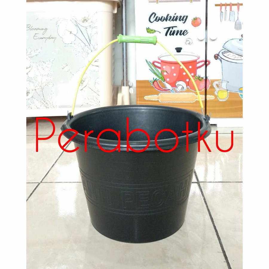Ember 18" Hitam / Ember Cor Anti Pecah