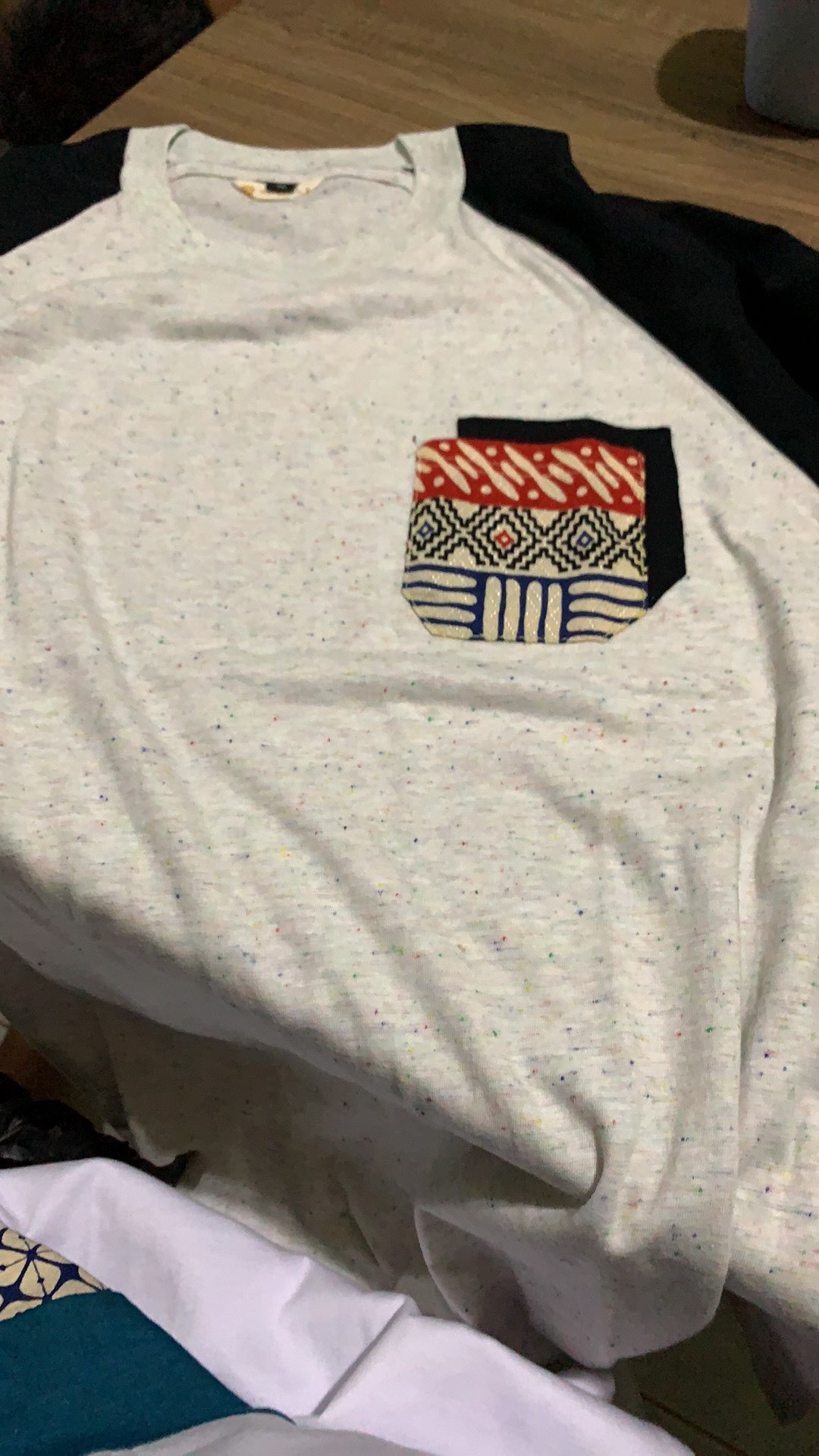 Kaos Batik Kaos Oblong Quince Lengan Pendek Wanita Pria