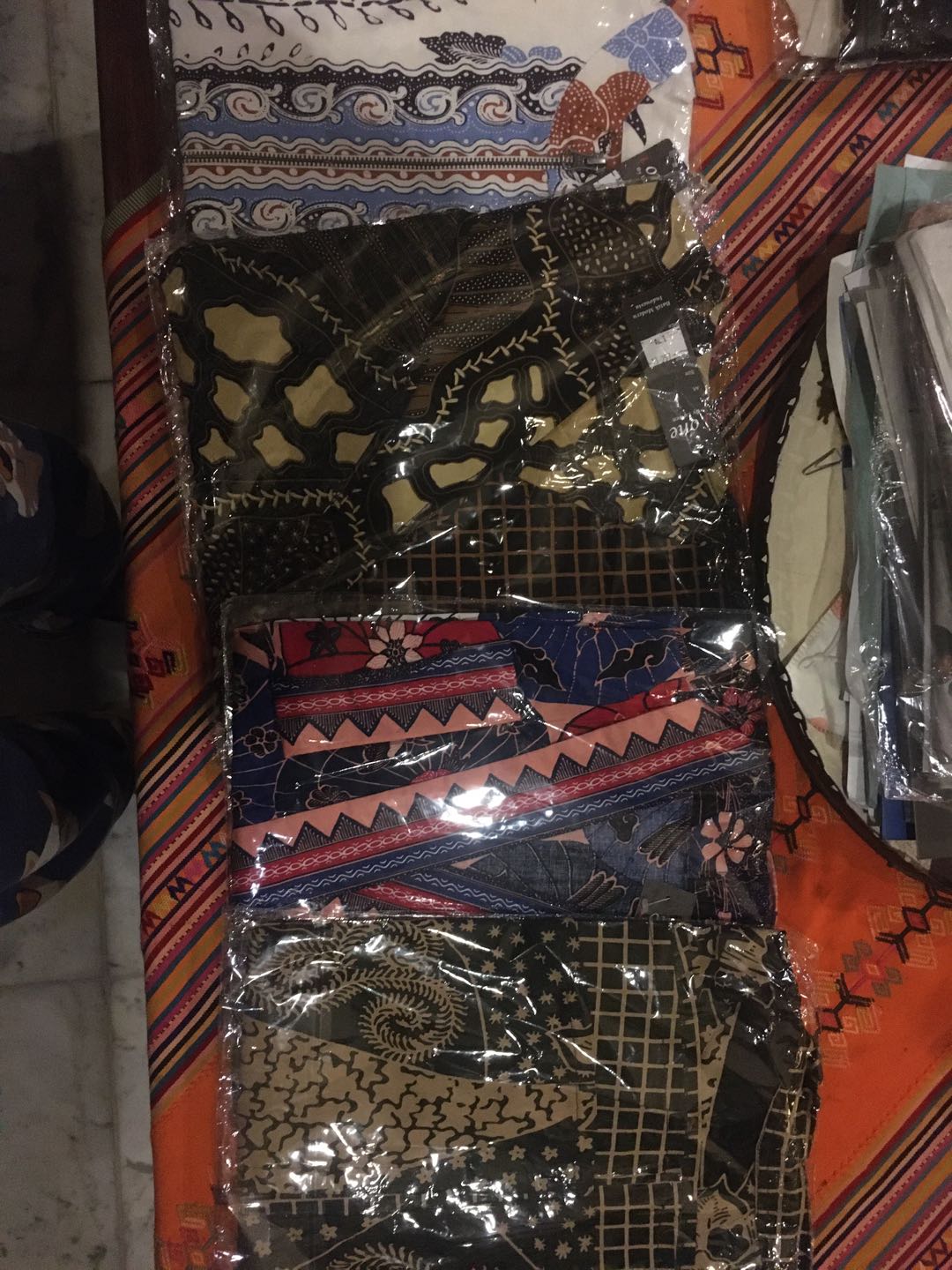 Leon - Tama Top / Atasan Batik Wanita