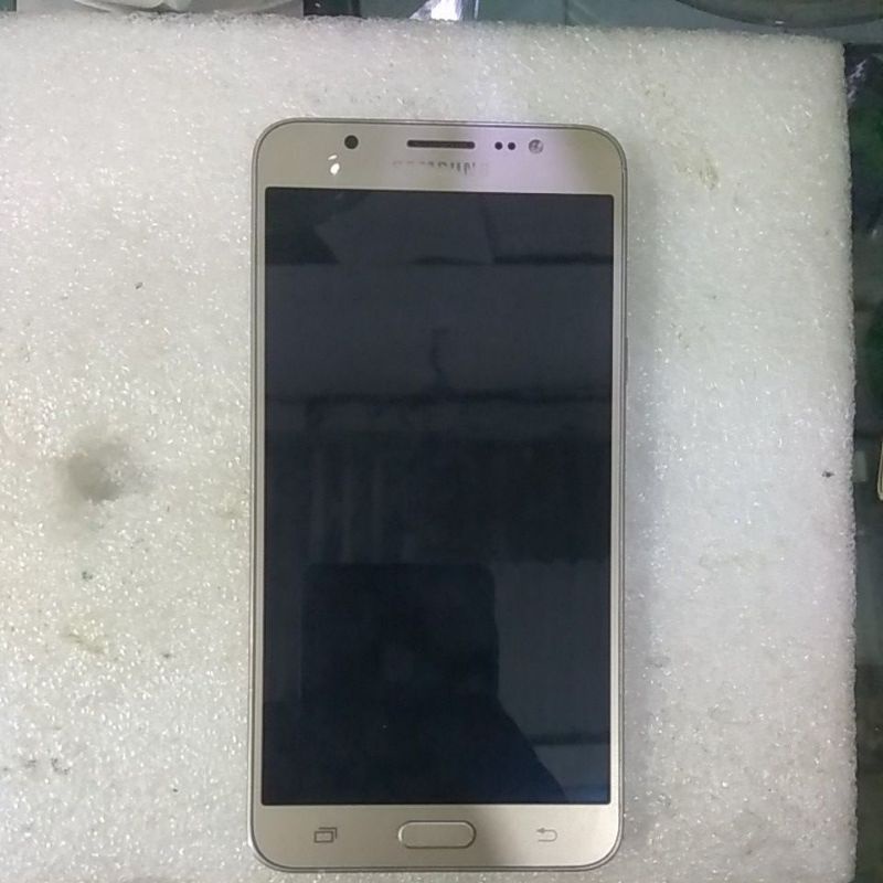 samsung j7 minus lcd