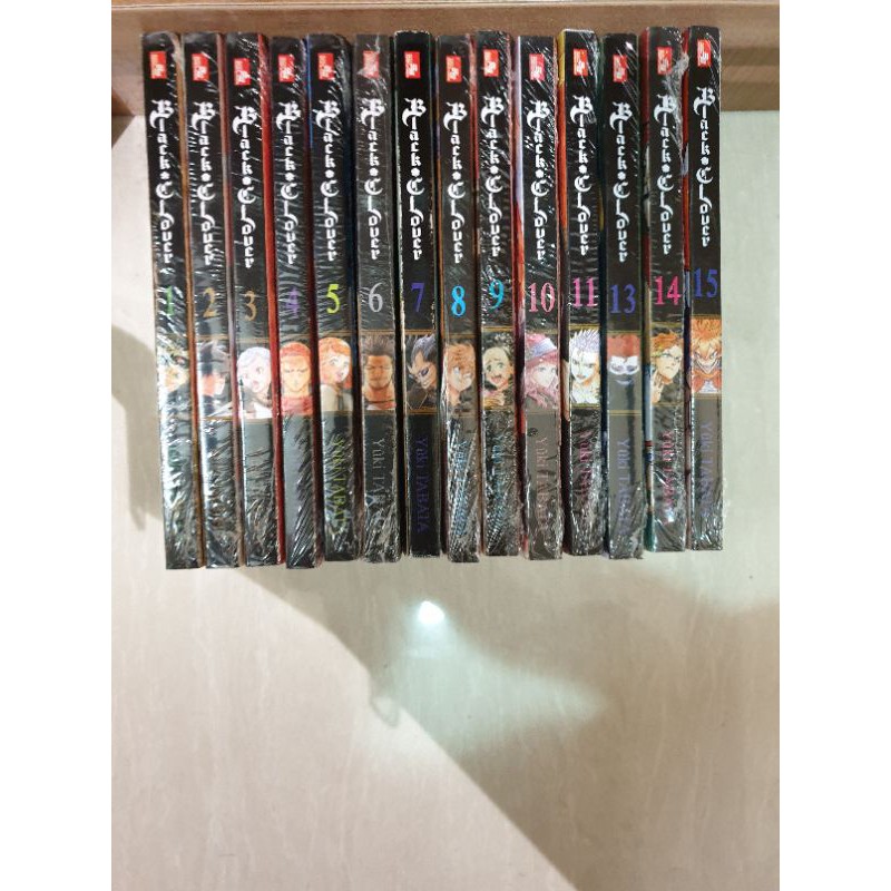 Komik Black Clover set 1-15 segel ori
