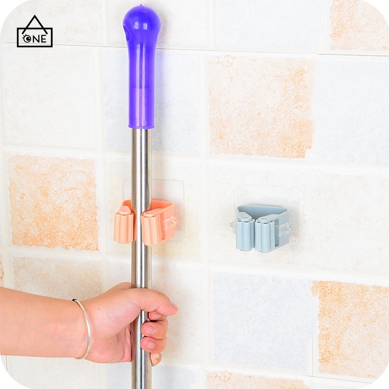 COD❤Kamar Mandi Mop Hook Broom Storage Rack Umbrella Stand Storage Rack Waterproof A one