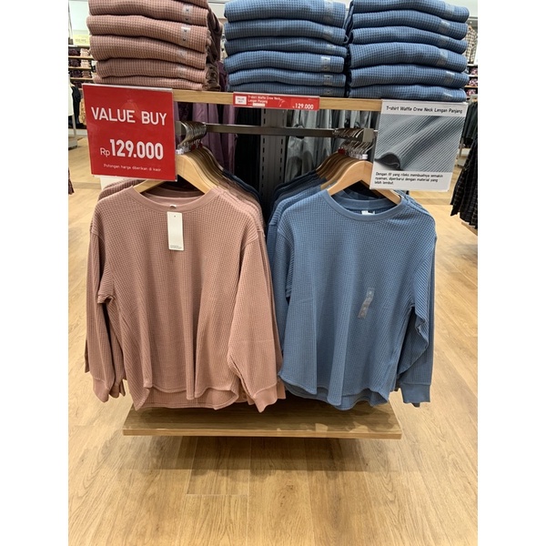 Uniqlo Tshirt waffle lengan panjang SALE