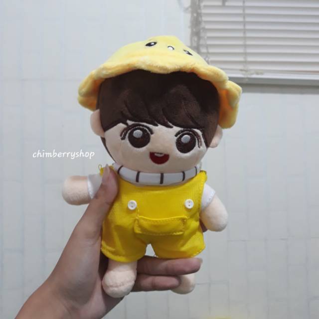 BONEKA BTS JUNGKOOK DOLL IMPORT BUKAN FANSITE TAPI IMPORT BTS EXO DOLL CLOTHES BAJU BONEKA 20CM