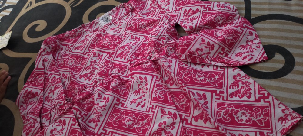 Top Blouse Batik Anak Pink