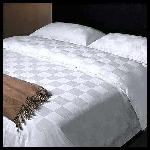 Kain Sprei Katun Kingkoil Katun Salur- Garis-Kotak-Polos Putih Hotel