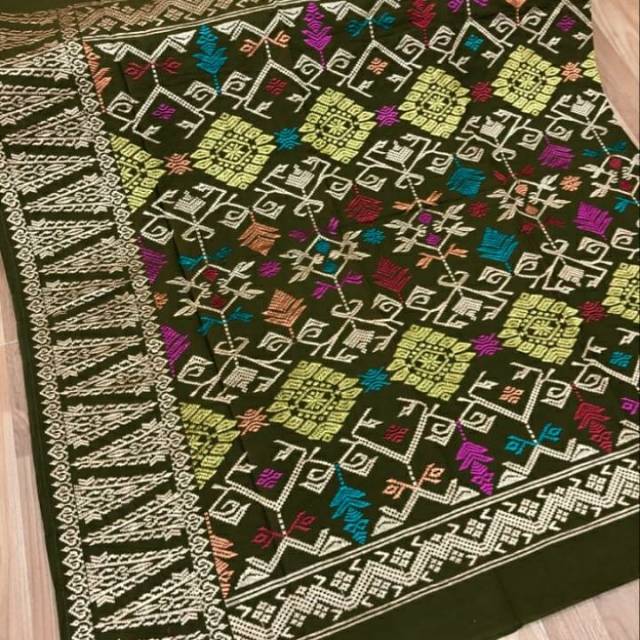 Songket Bordir Benang Emas