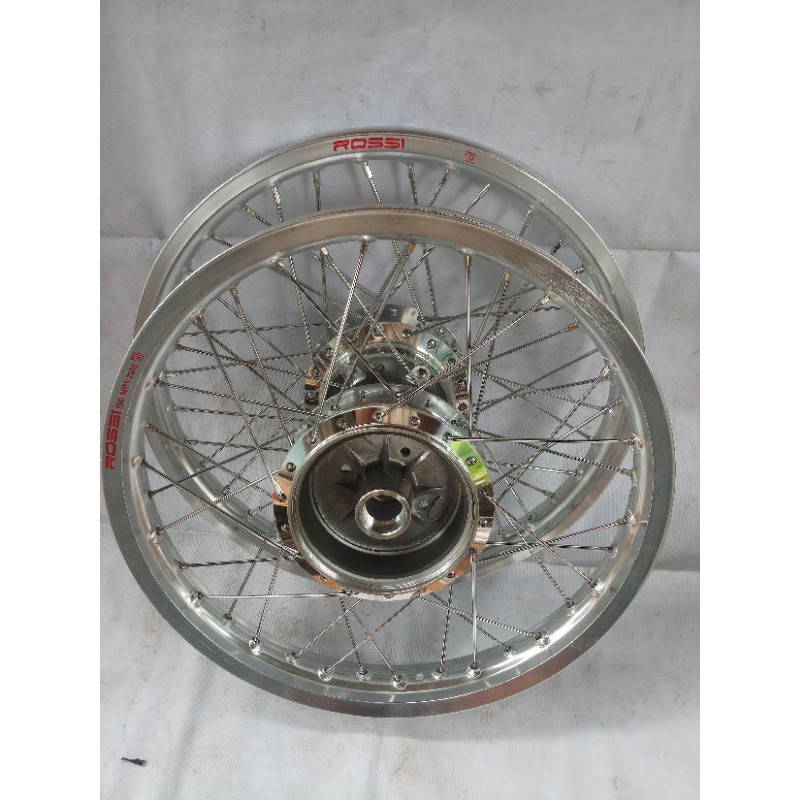 Sepaket velg depan belakang vixion old