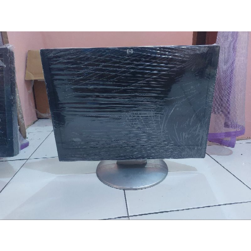 layar monitor 17 inch normal