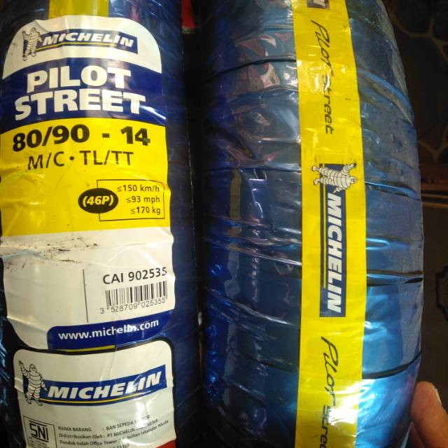 Ban tubles matic Michelin pilot street UK.80/90.14 free pentil