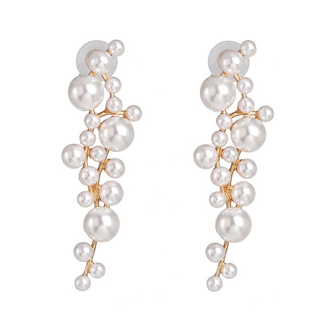 LRC Anting Tusuk Fashion Gold Grape Pearl Stud Earrings D21818