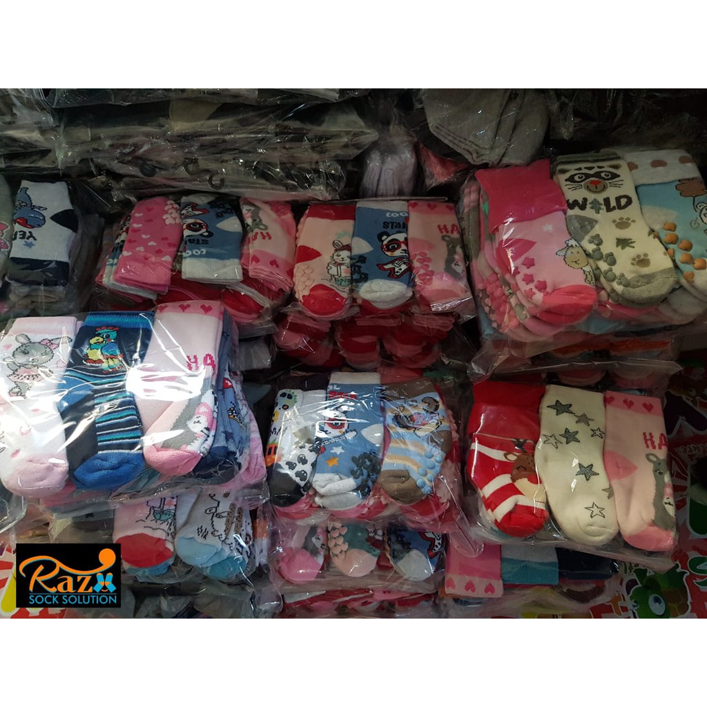 kaos kaki anak bayi (bisa lusinan)