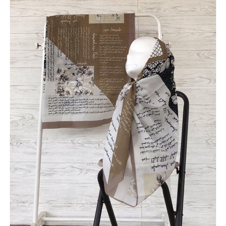 101 -150 KERUDUNG VOAL MOTIF SEGIEMPAT-114