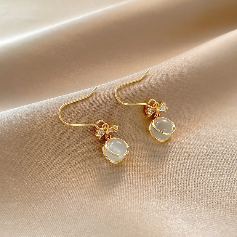 Anting Tusuk Lapis Emas 18k Desain Pita Hias Opal Untuk Wanita