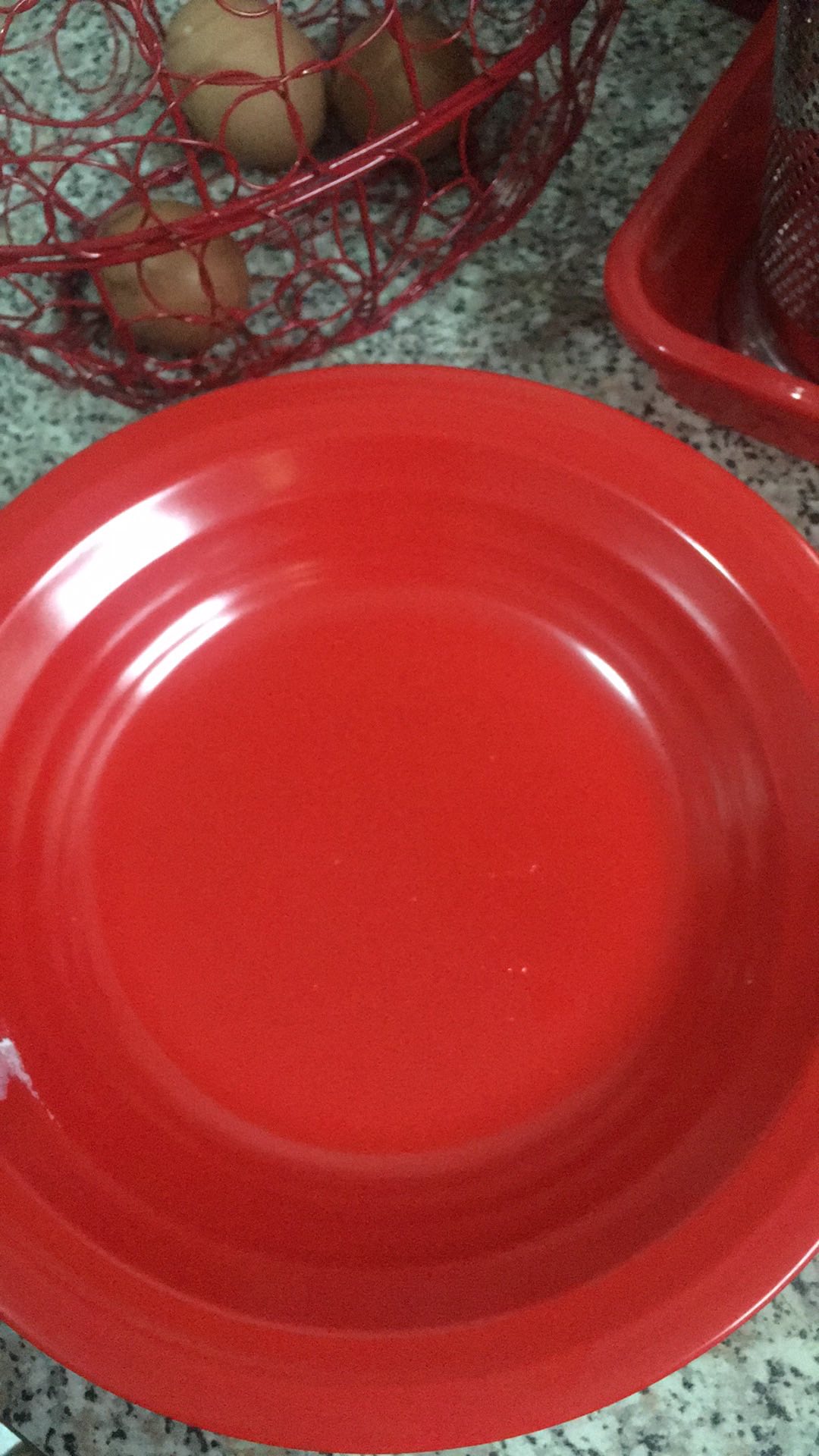 Golden Flying Fish ((2 Pcs )) P1001 Piring Melamin Ulir Datar 9.4 Inc Merah