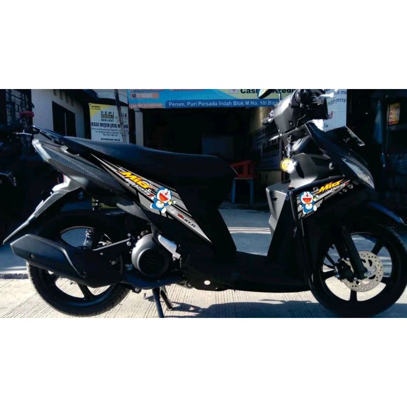 stiker variasi striping yamaha mio m3 + laminasi anti luntur.bisa edit nama,warna,nomor dll