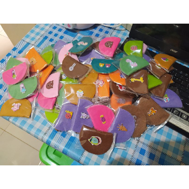 

amplop flanel (thr/angpao)