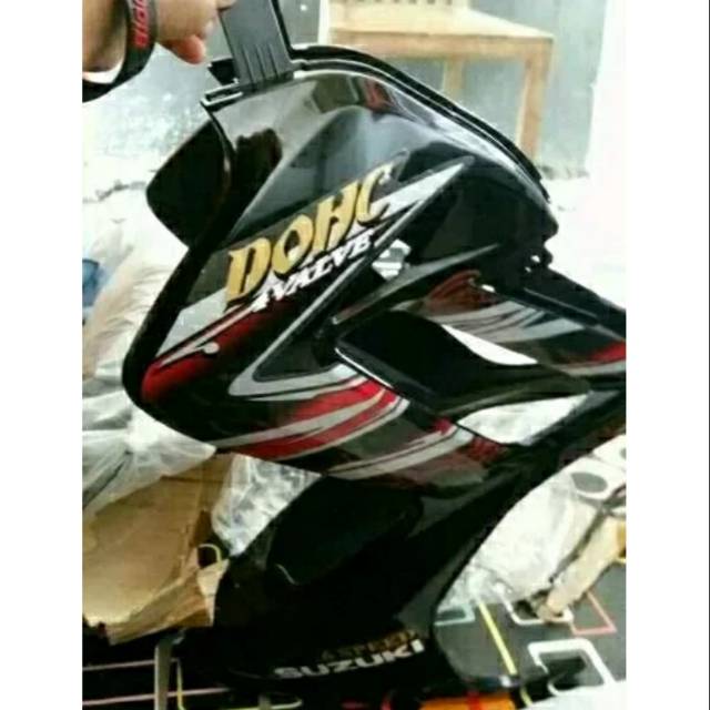 Suzuki Satria fu sayap depan strip 2011
