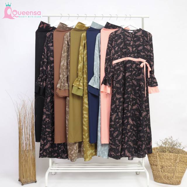 Inayah dress by queensa