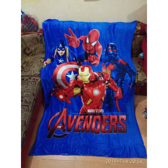 (oab) Real Pict >>selimut Avengers Bulu Lembut Import Ukuran 150x200