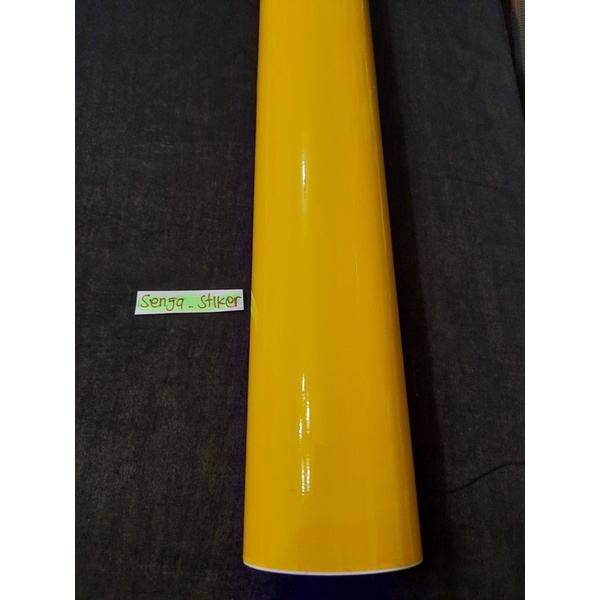 

skotlet kuning tua glossy 45 cm * 1 meter stiker kuning tua stiker kuning glossy