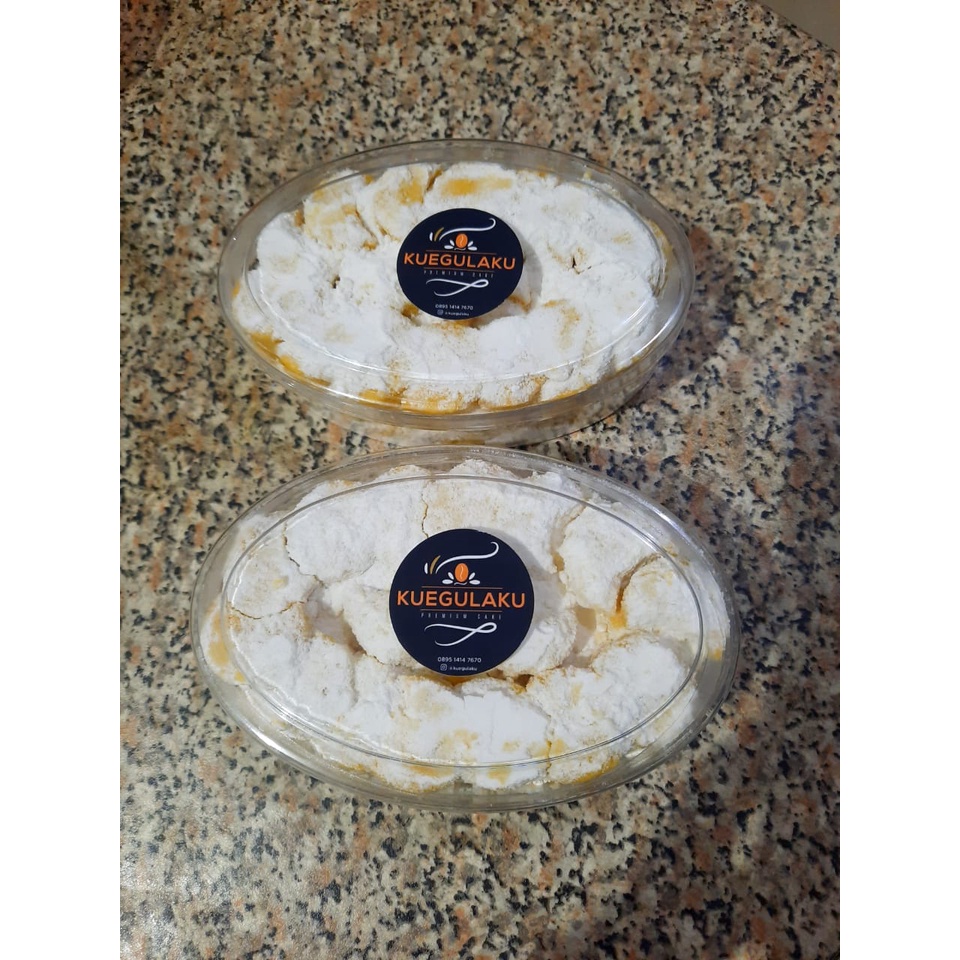 

Kue Putri Salju