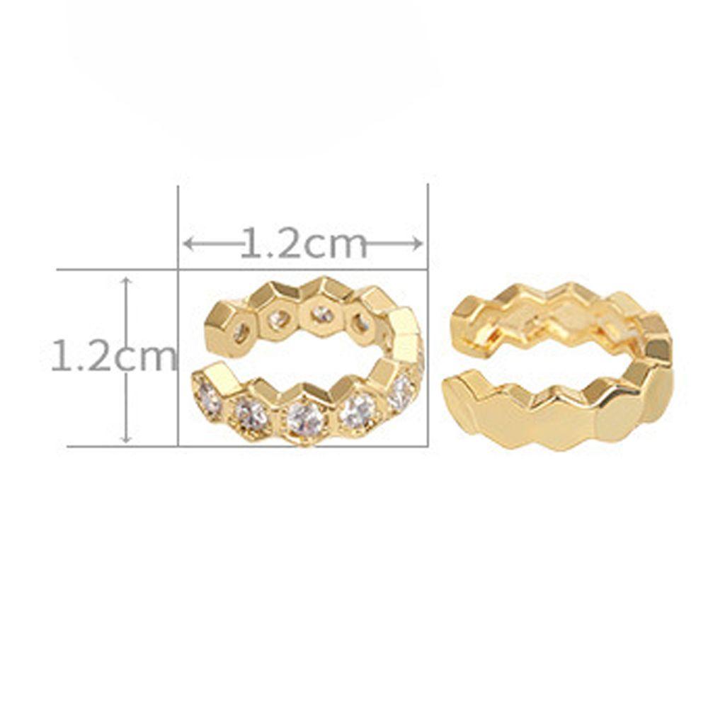 Needway Asimetris Telinga Klip Klip Punk Temperamen Lingkaran Telinga Manset Zirkon Halus925 Sterling Perak Palsu Tulang Rawan Tindik Anting-Anting Telinga Klip Tulang Klip Logam Klip Anting-Anting