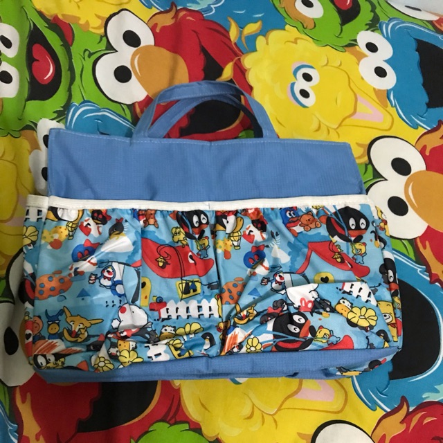 Tas tenteng banyak saku