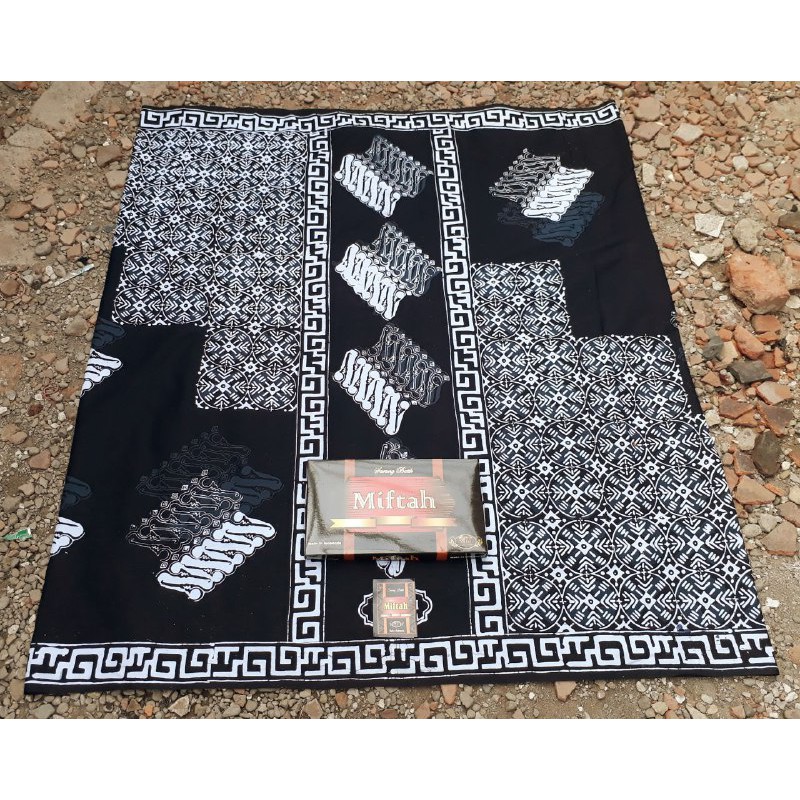SARUNG BATIK PRIA SARUNG KATUN PRIMIS SARUNG BATIK MIFTAH ...