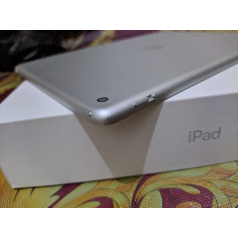 ipad 8 2020 Wi-Fi &amp; Wi-Fi Cell fullset bergaransi