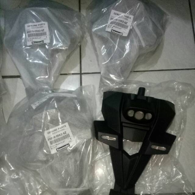 Spakbor belakang ninja rr