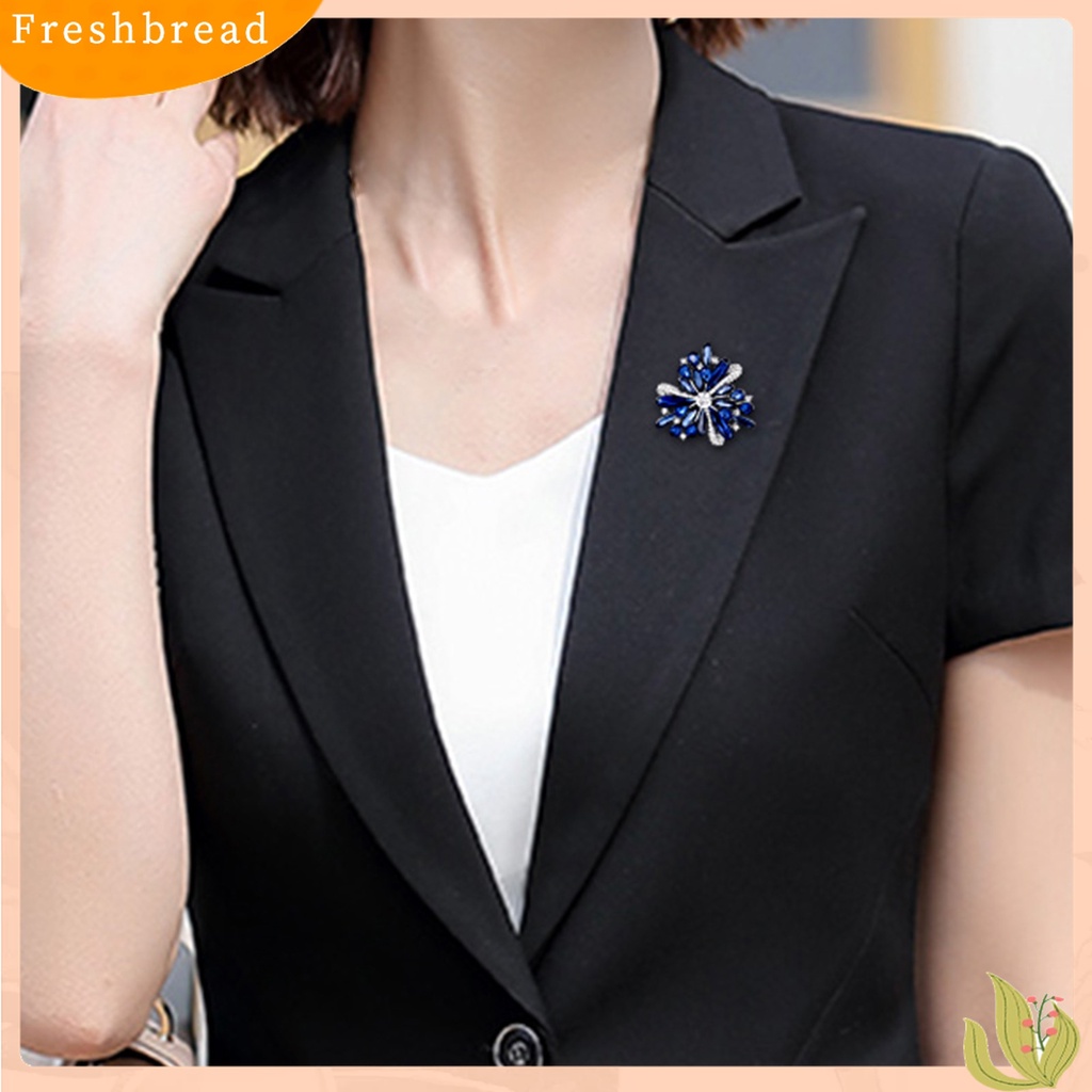 Terlaris Brooch Fashionable Dress-up Colored Flower Rhinestone Inlaid Badges Pin for Celebration