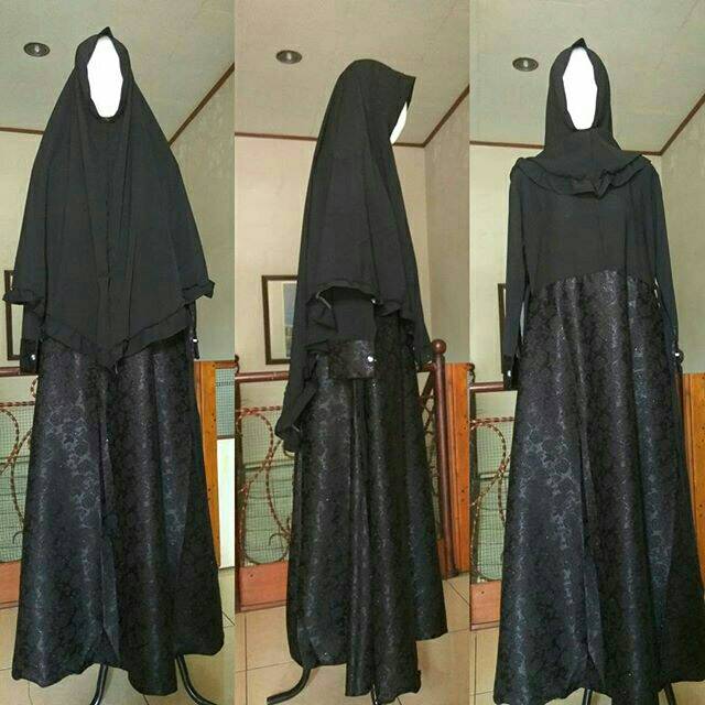 Gamis set hijab syari bunnga pesta Hitam
