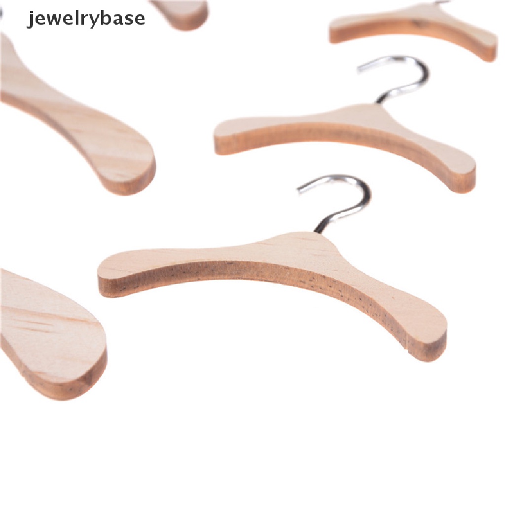 (jewelrybase) Mainan Gantungan Baju Handmade Bahan Kayu Untuk Aksesoris Rumah Boneka