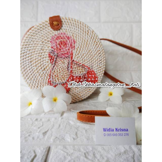 TAS RATTAN DECO ORI BALI DIAMETER 20CM(Motif Ballet Shoes)