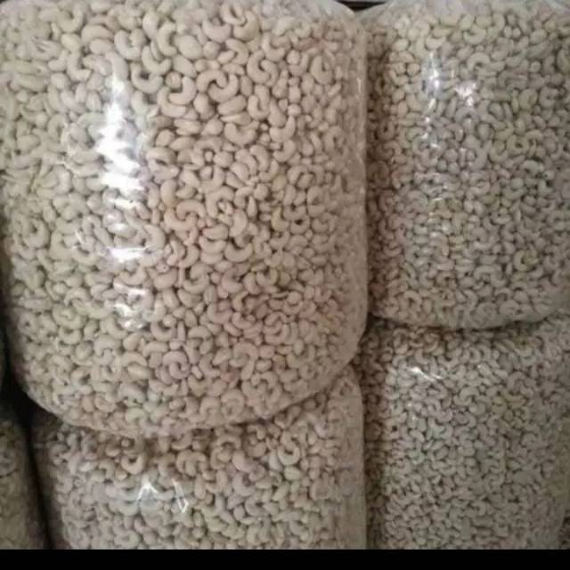 

Kacang mete grade/super kulitas premium mentah netto 500gram