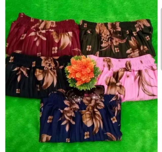 Rok Plisket Import Motif Bunga Anggrek